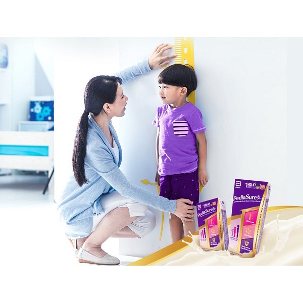 Thùng 24 chai Sữa Pediasure pha sẵn 237ml vani ít ngọt