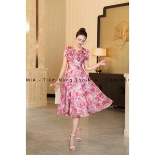 Váy Hoa, điểm nhấn trước ngực dáng váy đầm xòe cực xinh, sang trọng, thanh lịch