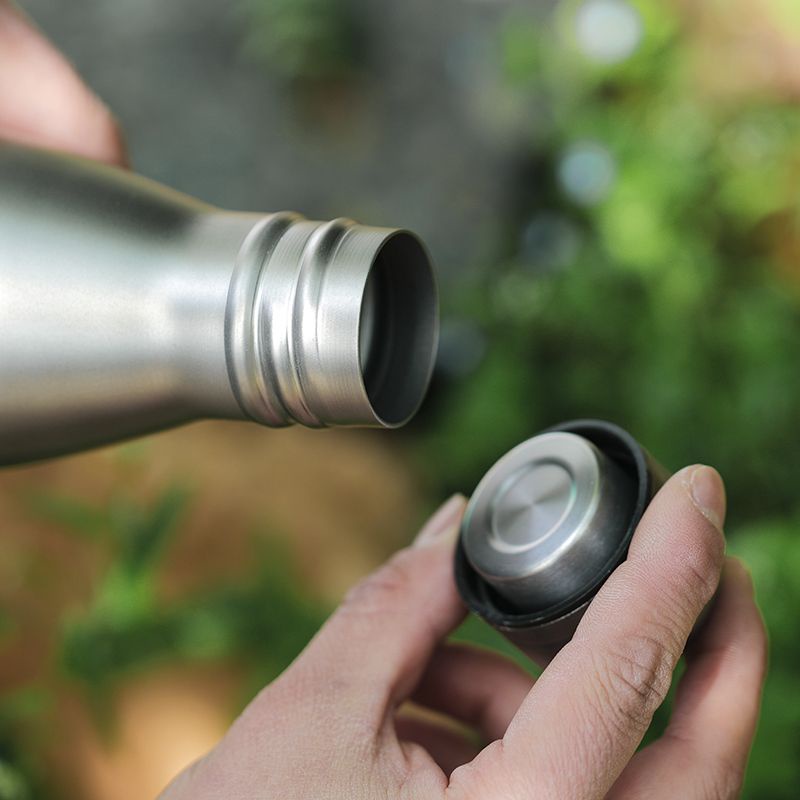 Bình Nước Titan Nguyên Chất 00565 Range Rover Dùng Cho Các Hoạt Động Ngoài Trời