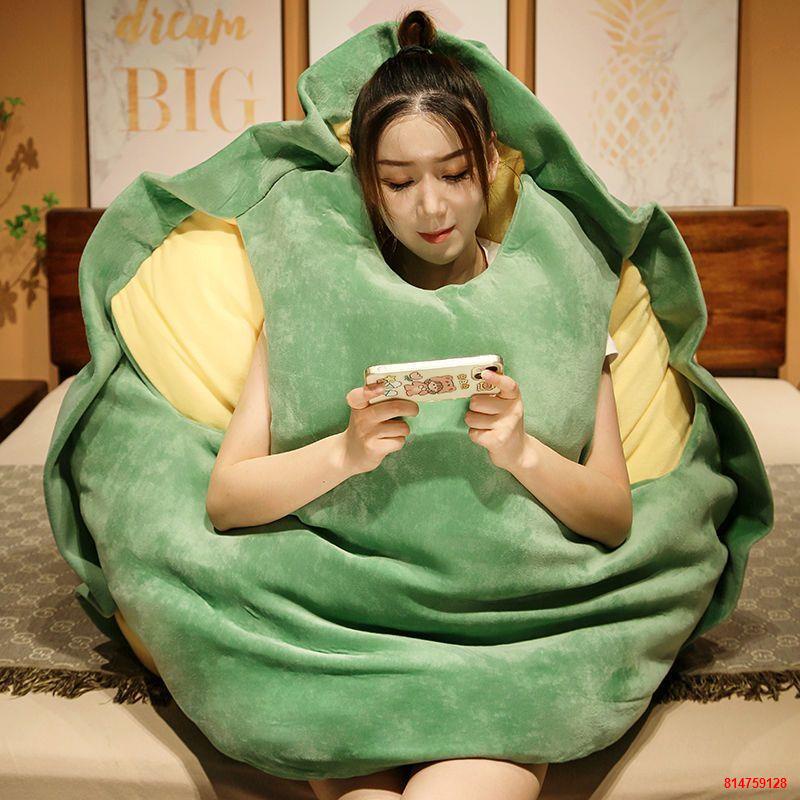 Trong kho♝Gối búp bê có thể đeo được bằng mai rùa