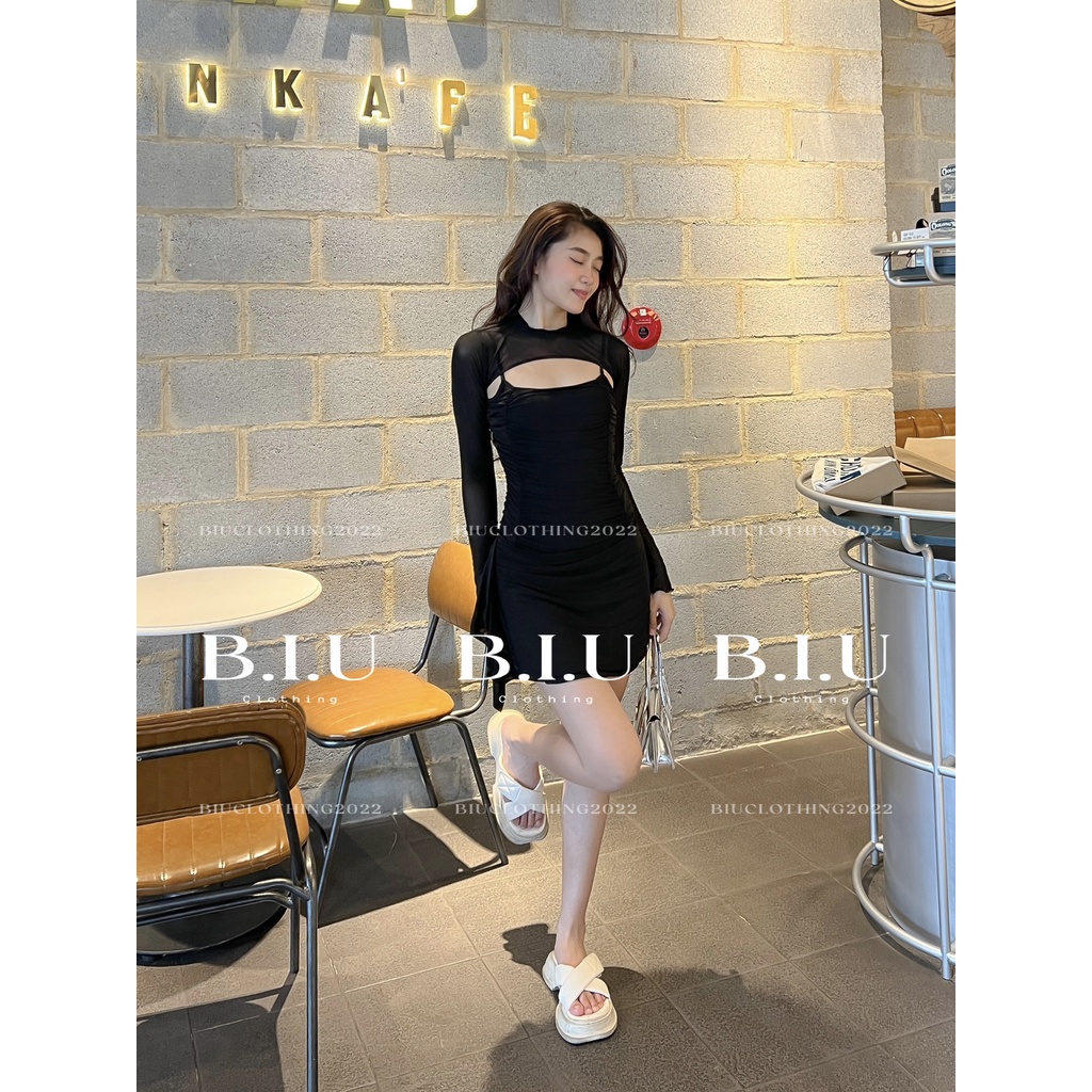 Set đầm nhún lưới ngắn kèm tay rời phối tua rua Label Dress BIU Clothing BB0125 màu đen