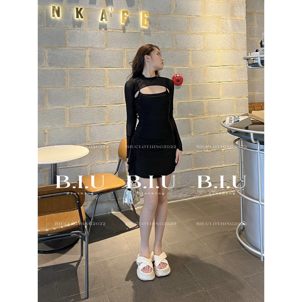 Set đầm nhún lưới ngắn kèm tay rời phối tua rua Label Dress BIU Clothing BB0125 màu đen