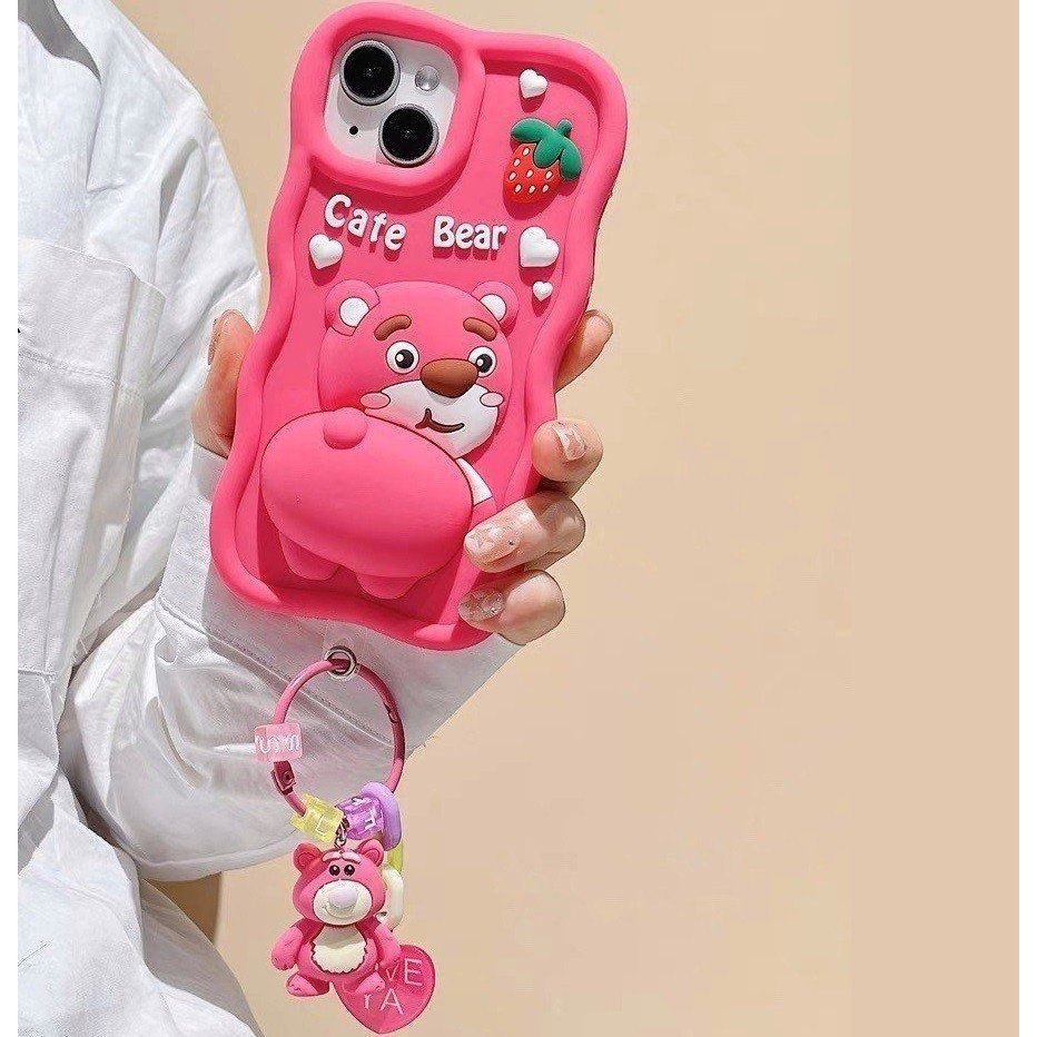 Ốp lưng iphone gấu dâu khoe mông kèm móc cực xynh 7plus/x/xs/xsm11/12/13/14/pro/max/plus/promax