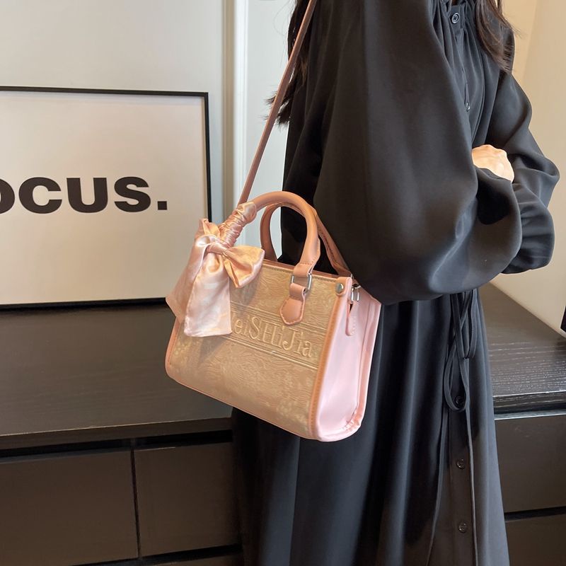 Túi Xách Đeo Vai Thêu Họa Tiết Thời Trang Pháp Sang Trọng Dành Cho Nữ 2023