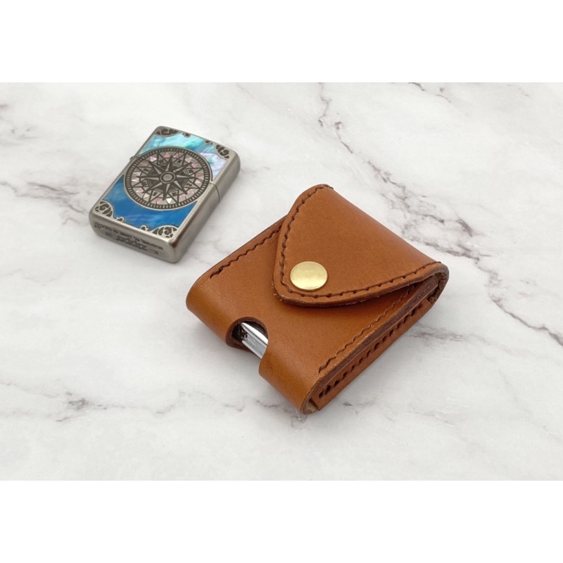 Bao Da Zippo Handmade ( da bò vachetta) - Có tai đeo thắt lưng.