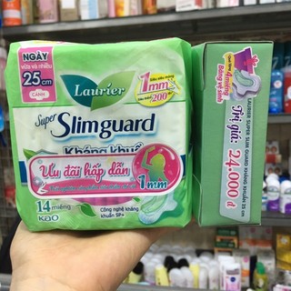 Băng vệ sinh Laurier Super Slimguard kháng khuẩn siêu siêu mỏng có cánh 14 miếng