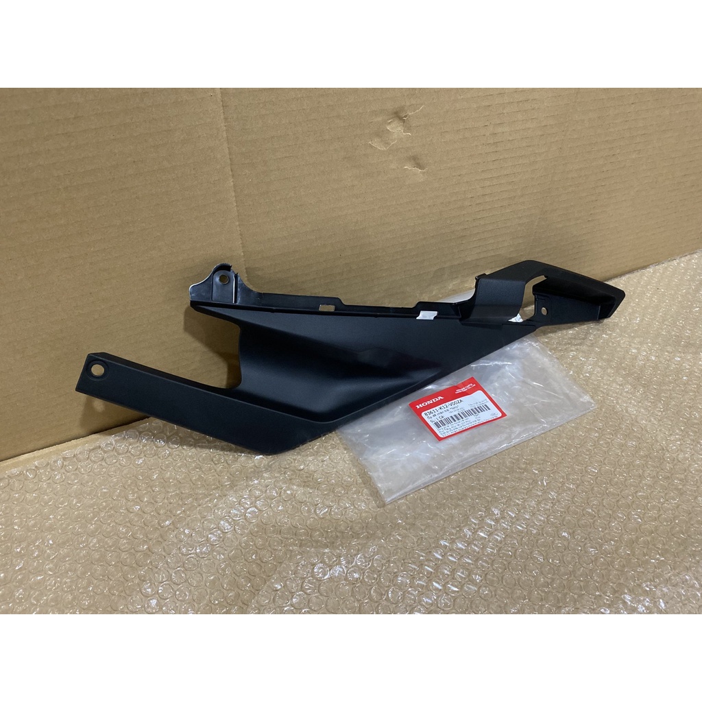 Ốp để chân bên trái Lead 125  *NH1* chính hãng Honda