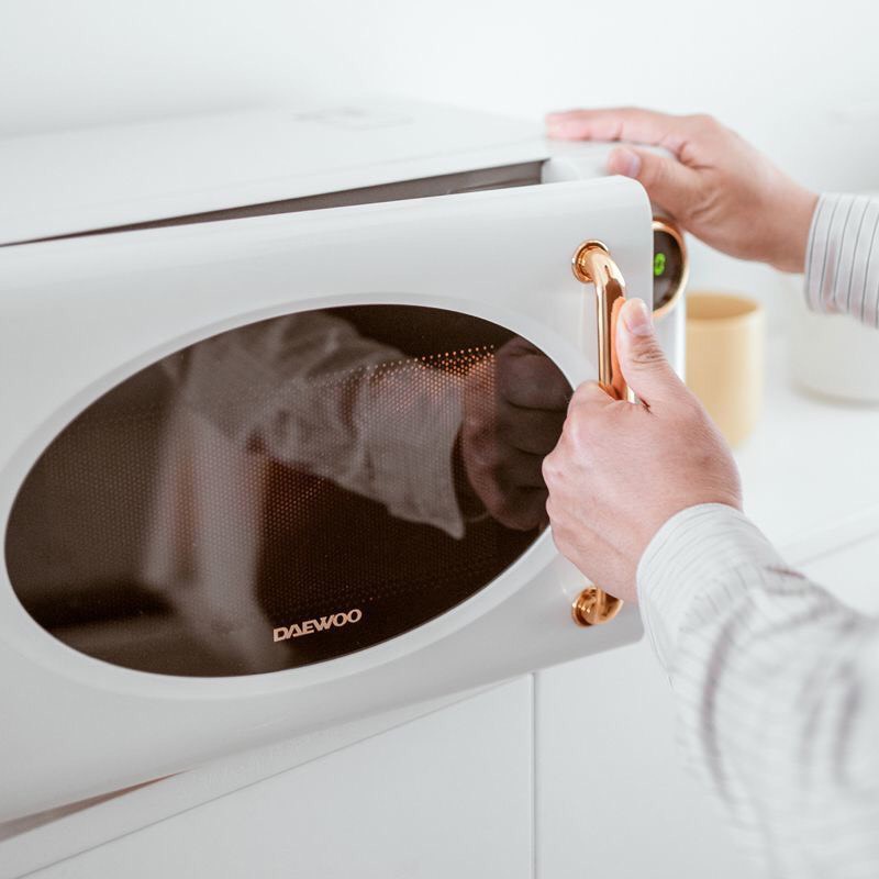 Lò vi sóng cao cấp DAEWOO đủ màu ,bảo hành 12 tháng