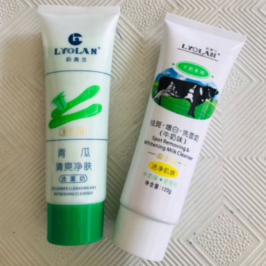 Sửa Rửa Mặt Bò LYOLAN 120g