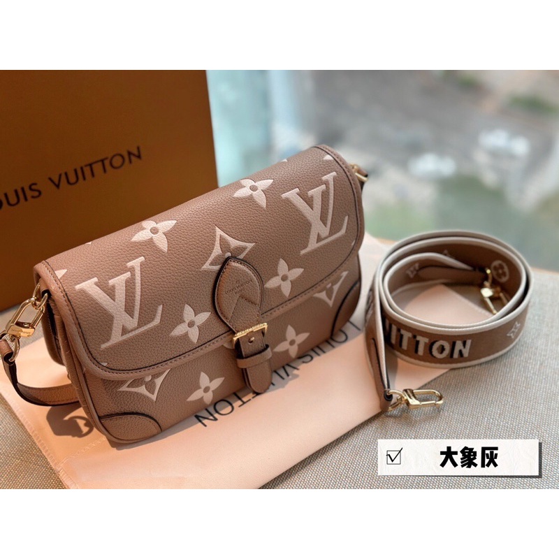 Túi đeo chéo LV da thật cao cấp Order new fullbox