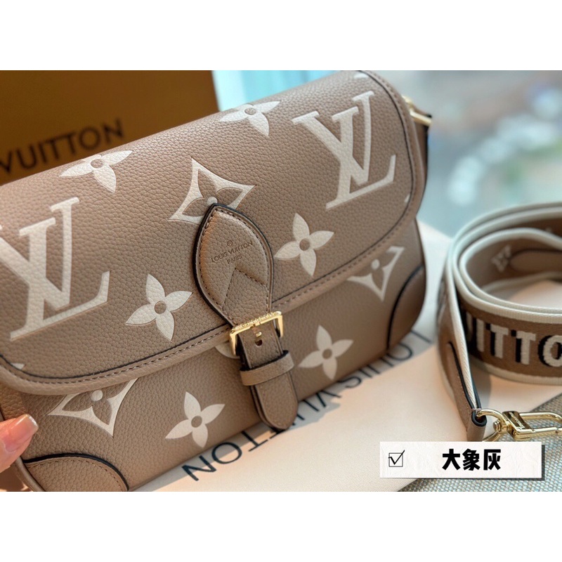 Túi đeo chéo LV da thật cao cấp Order new fullbox