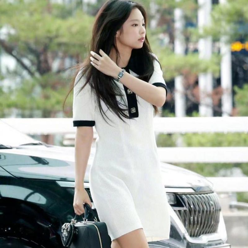 Váy suông POLO Jennie Black Pink trắng viền đen