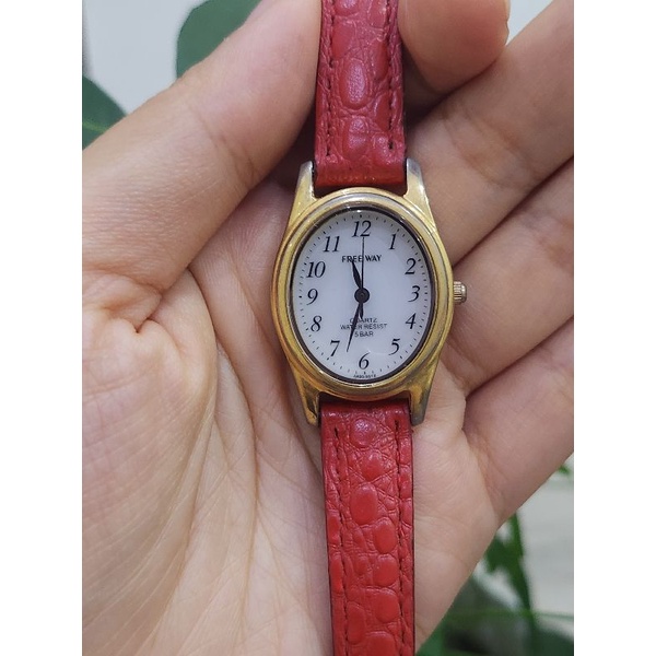 ĐỒNG HỒ SI NHẬT DÀNH CHO NỮ DÂY DA THUƠNG HIỆU FREE WAY NĂNG LƯỢNG MẶT TRỜI