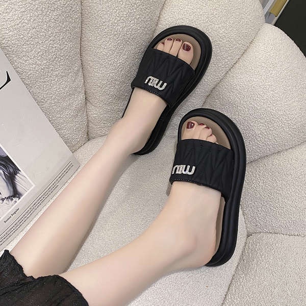 Sandal Đế Dày Thiết Kế Mới Kiểu Dáng Đơn Giản Thời Trang Mùa Hè Dành Cho Nữ