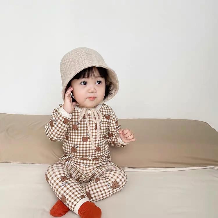 Bộ Quần Áo Thu Đông Dễ Thương Cho Bé AmBb Kids