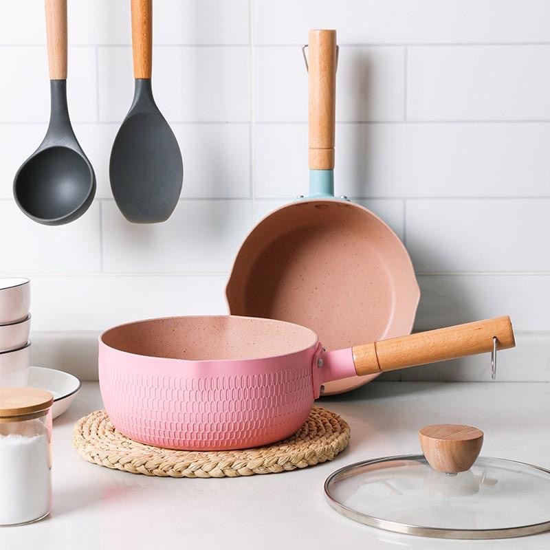 Chảo đá tình yêu chia 4 ngăn chống dính cán gỗ dùng cho bếp từ,ga,hồng ngoại - Lapis Decor