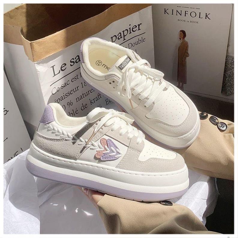 Giày thể thao nữ hoạ tiết trái tim cao 5cm màu kem mềm bata mới hot phong cách retro ulzzang đẹp cá tính thời trang G025