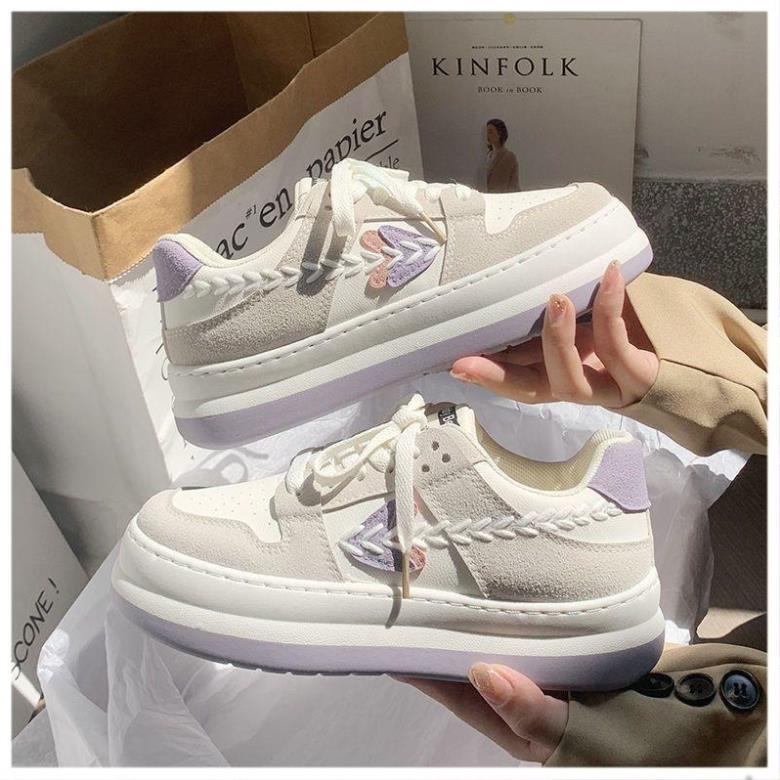 Giày thể thao nữ hoạ tiết trái tim cao 5cm màu kem mềm bata mới hot phong cách retro ulzzang đẹp cá tính thời trang G025