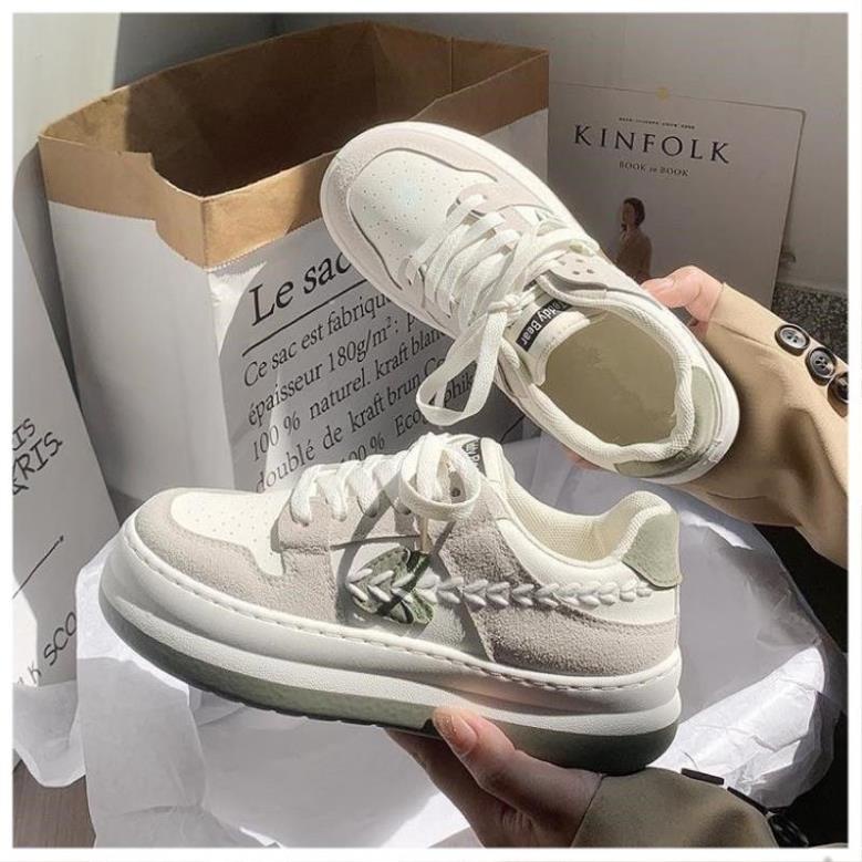 Giày thể thao nữ hoạ tiết trái tim cao 5cm màu kem mềm bata mới hot phong cách retro ulzzang đẹp cá tính thời trang G025