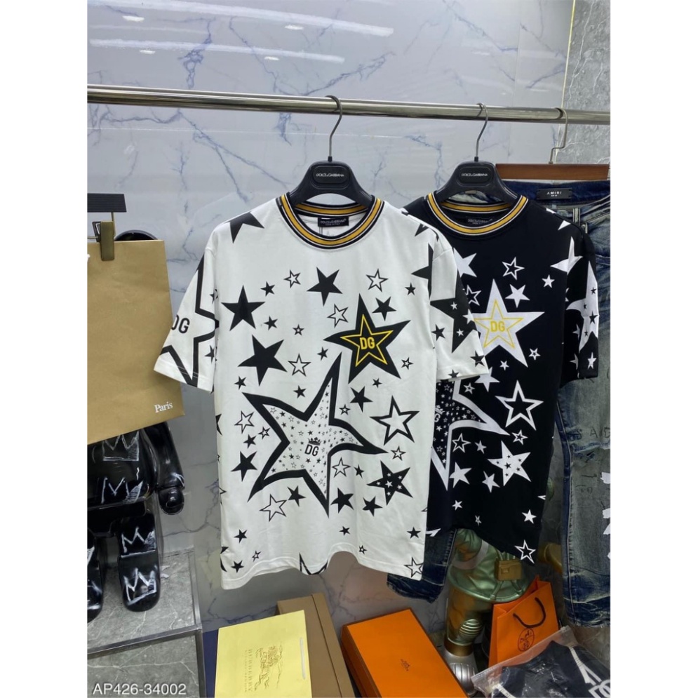 Áo phông nam nữ Premium in hình ngôi sao Dolce DG vàng đen quanh áo. Áo Thun Nam Nữ In Hình Ngôi Sao Siêu Hot