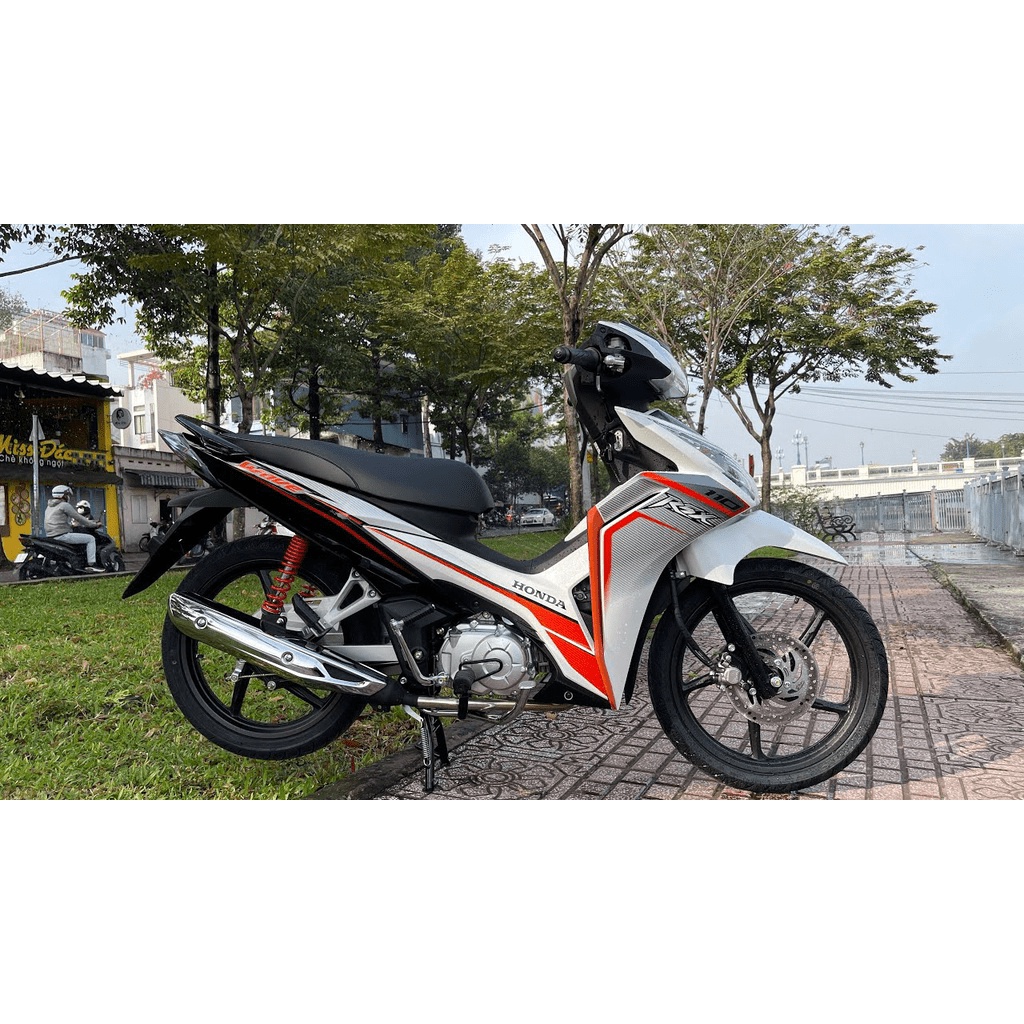 Giá chở hàng xe máy, baga chở hàng xe máy đa năng, kệ chở hàng xe máy ống tuýp D21 siêu bền