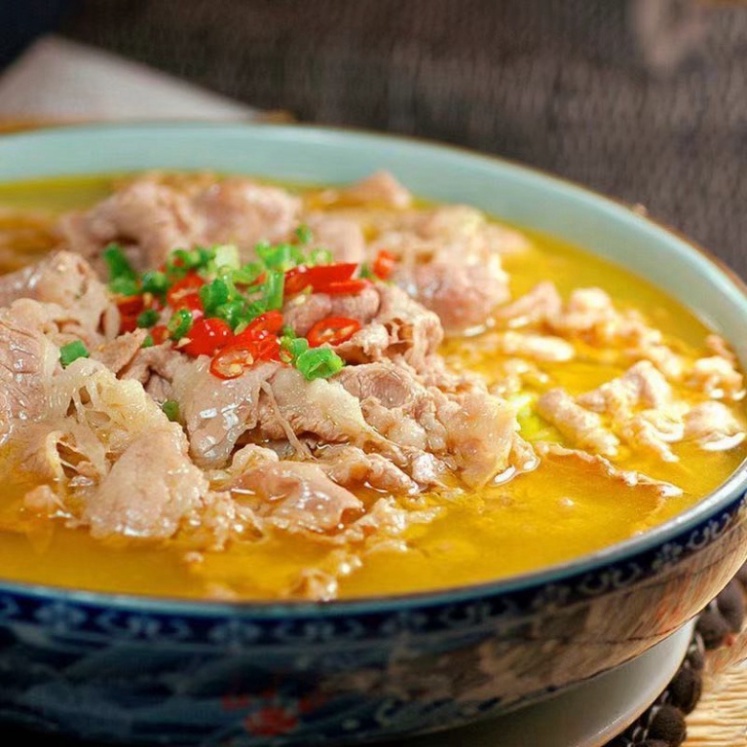 Sốt nấu canh chua thịt bò, sốt cải chua, canh chua cá, Nấu nước dùng bún bò