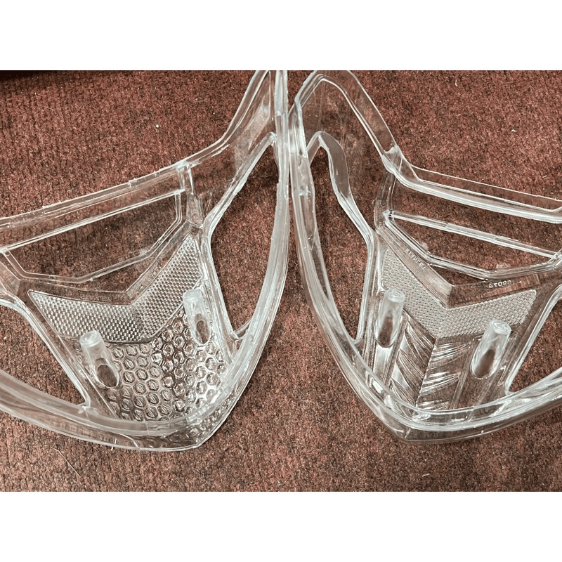 Nắp ốp đèn hậu màu trắng xe WaveA,S,RS,17