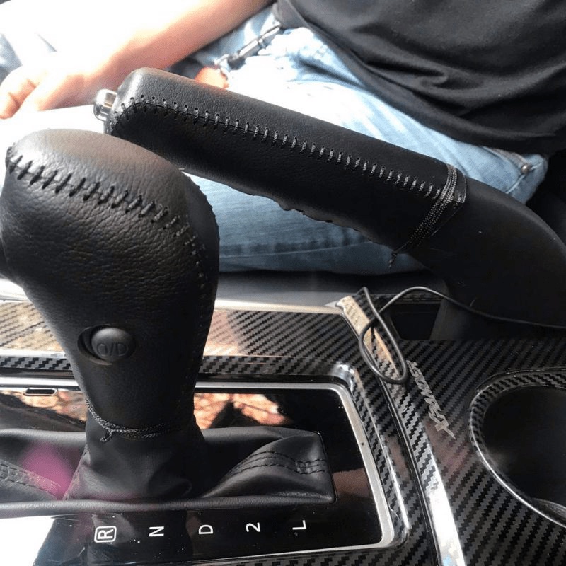 Bọc cần số + Phanh tay Xe Mitsubishi xpander  bằng da thật