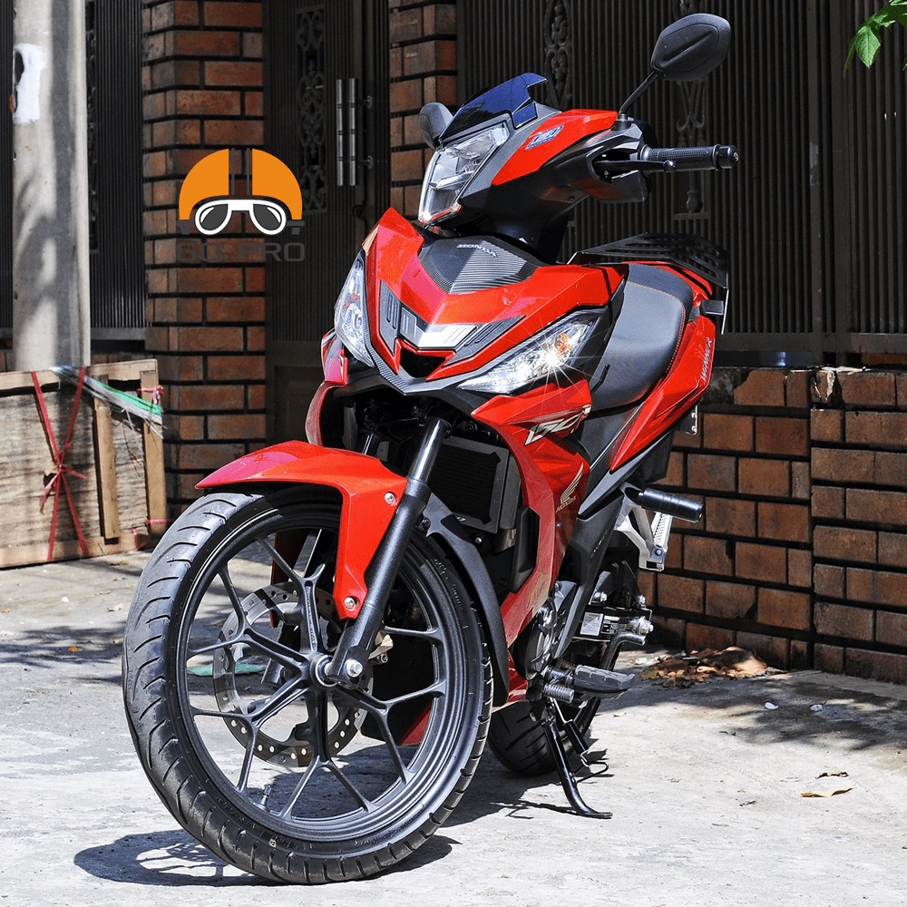 Chỉ Mũi Nhỏ Ốp Mặt Nạ WINNER V1 G1127 - TEM NGẪU NHIÊN
