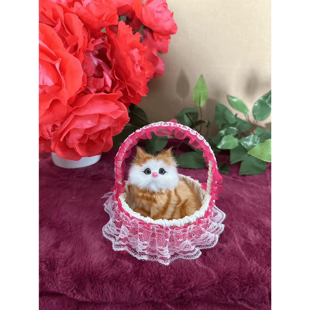 Chó mèo than hoạt tính trang trí xe oto,để bàn làm việc- cún vàng trắng