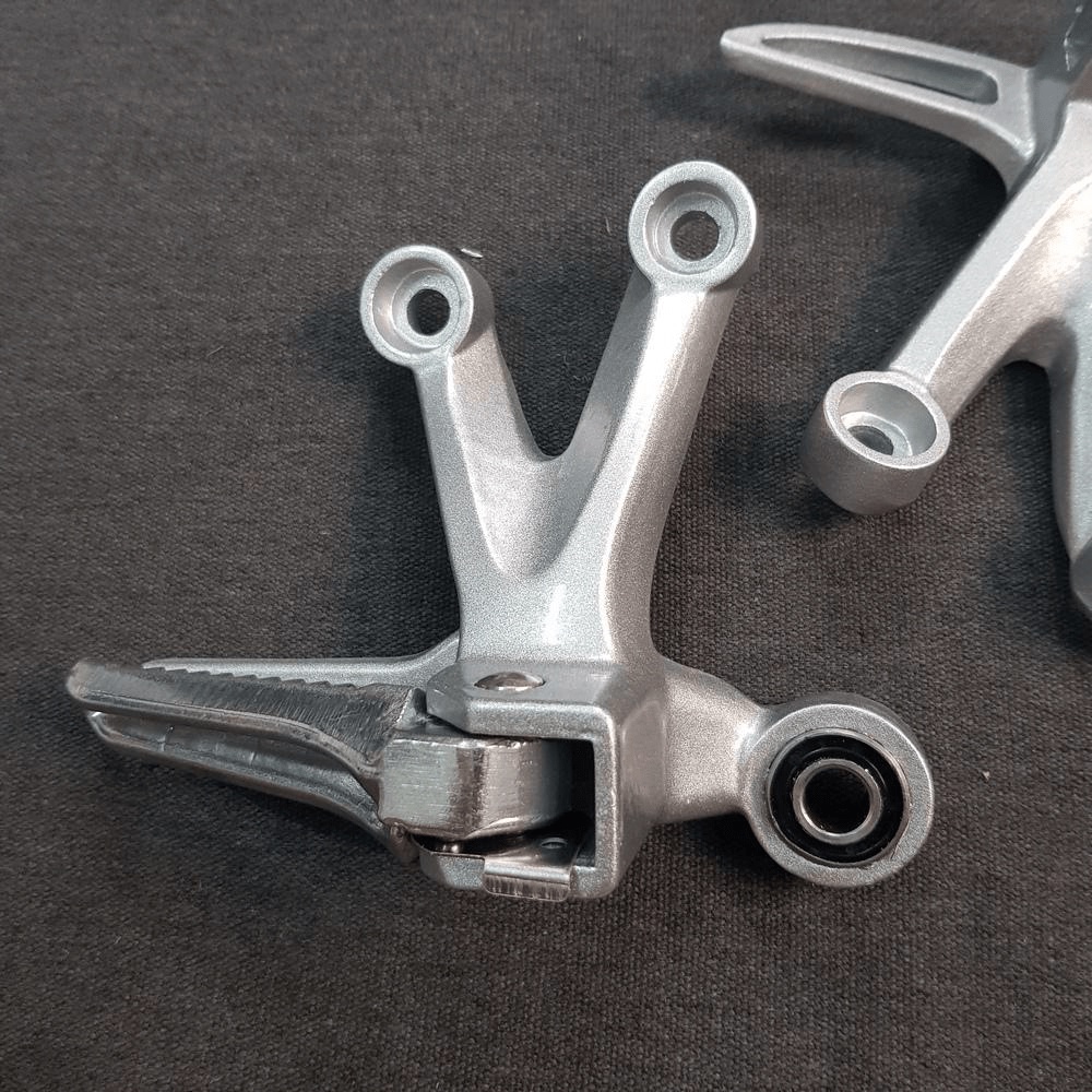 GÁC CHÂN SAU CHO XE RAIDER SẮC NÉT TỪNG CHI TIẾT TỪNG CHI TIẾT