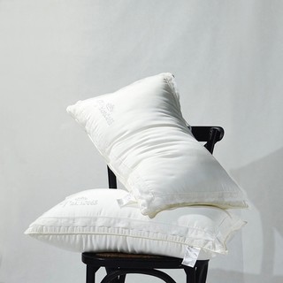Gối lụa 60s viền ren công chúa Princess cao cấp .