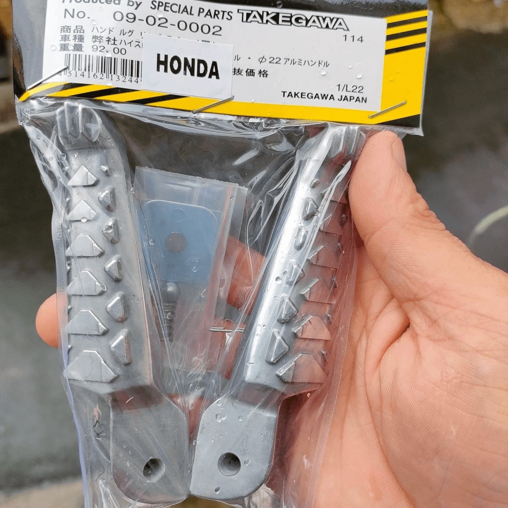 Giá rẻ nhất - Gác chân Takegawa Wave, Sirius, Ex 150, Vario, Ex 135, Dream, Vision, Future, Ducati nhôm nguyên khối để c