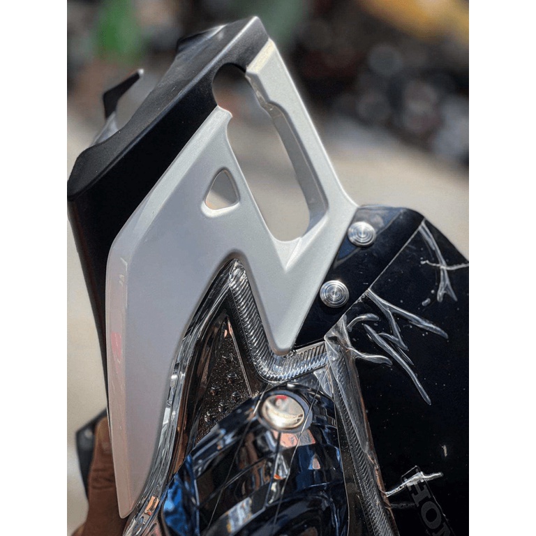 Giá rẻ nhất - Chốt Bấm/ Nút Bấm INOX Salaya LEAD 4val_Giá 1 con