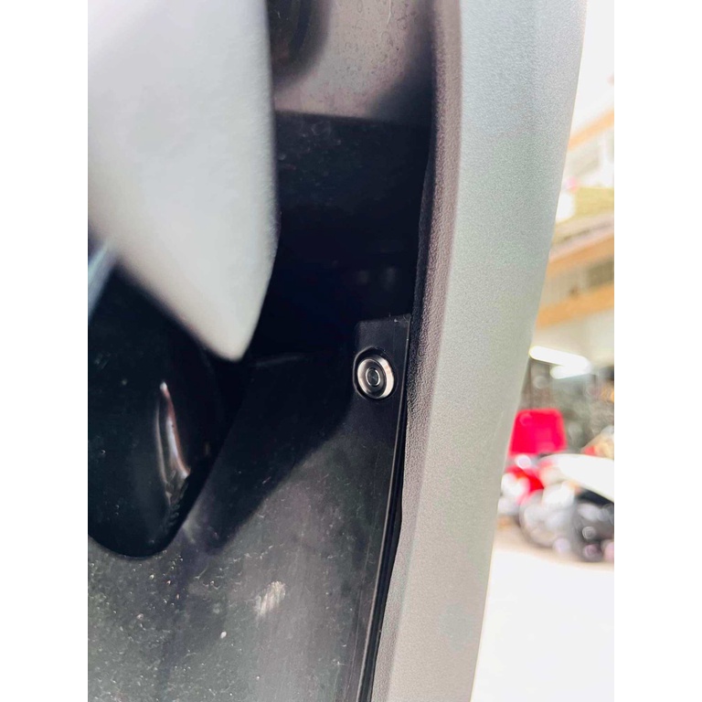 Giá rẻ nhất - Chốt Bấm/ Nút Bấm INOX Salaya LEAD 4val_Giá 1 con