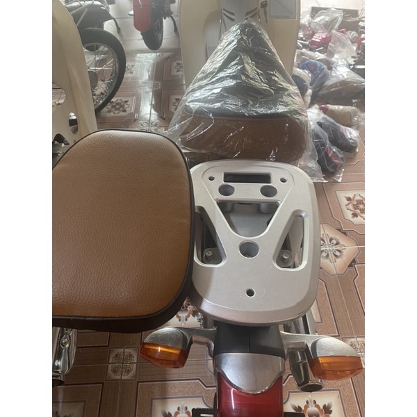 Rẻ đặc biệt - BAGA YÊN SAU XE CUB 50,81,82 GIÁ RẺ