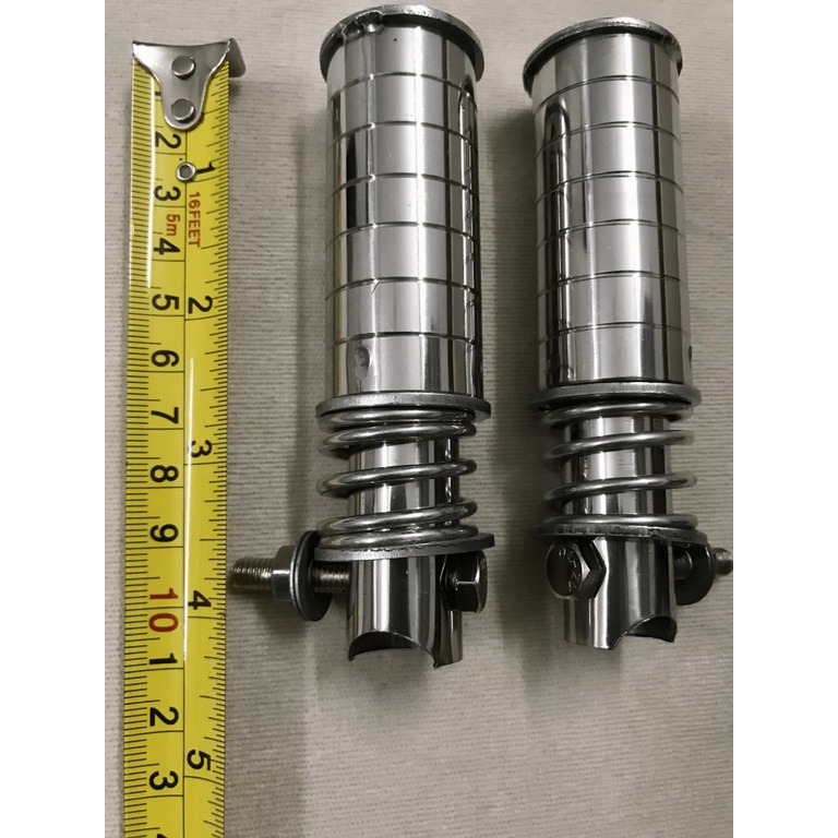 Giá rẻ nhất - CẶP GÁC ĐỂ CHÂN SAU INOX DÙNG CHO XE DREAM
