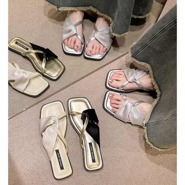Sandal Đế Bằng Thiết Kế Mới Thời Trang Mùa Hè 2023 Dành Cho Nữ