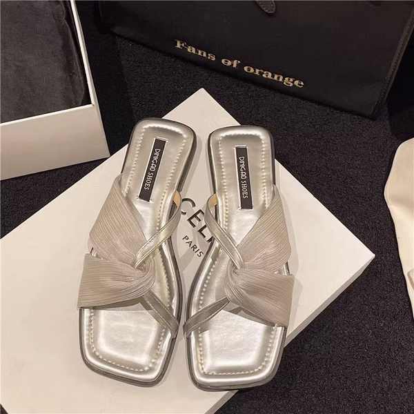 Sandal Đế Bằng Thiết Kế Mới Thời Trang Mùa Hè 2023 Dành Cho Nữ