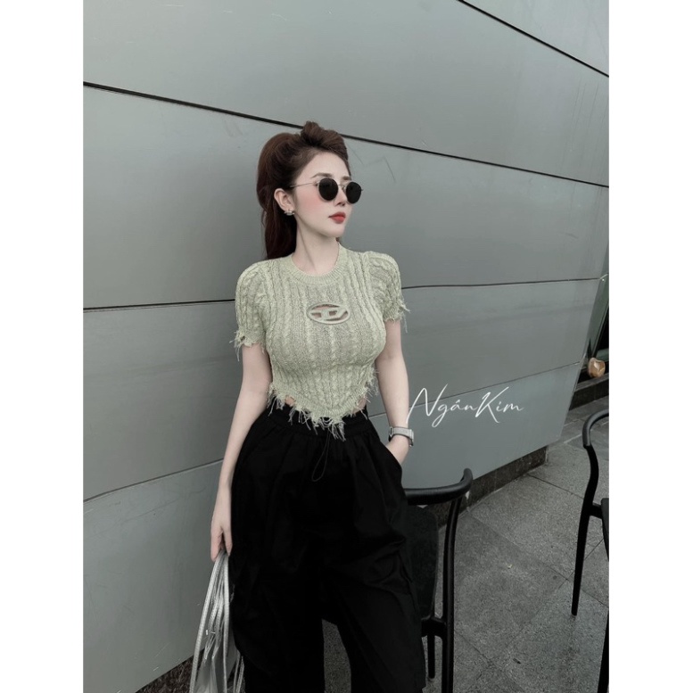 ÁO LEN CROPTOP CHỮ D