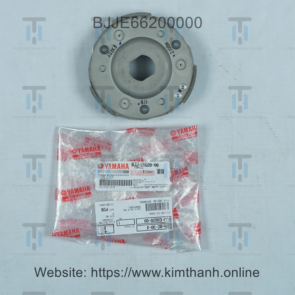 Bố 3 càng có đế Grande 2022 Yamaha VN _ BJJE66200000