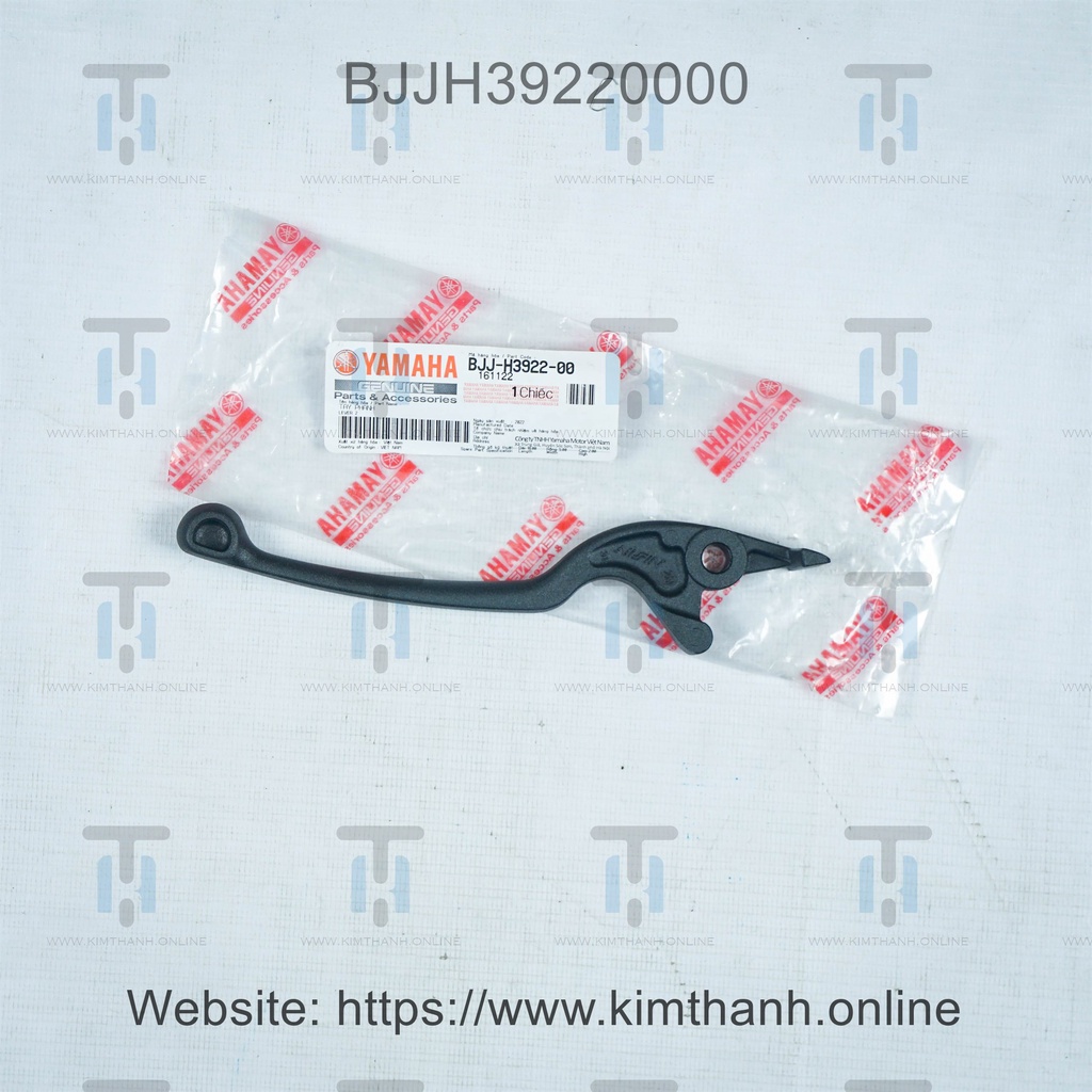 Tay thắng R (Phải) đen mờ ABS Grande 2022 Yamaha VN _ BJJH39220000
