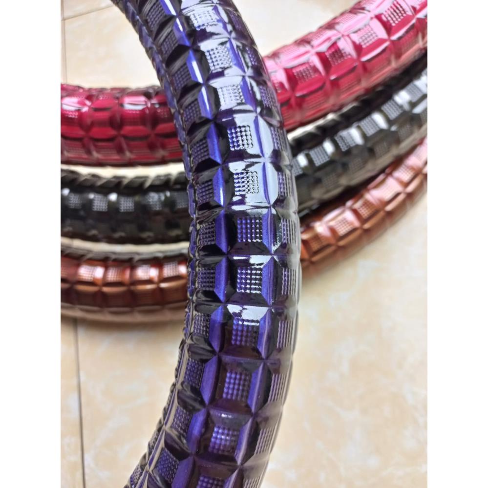 Bọc vô lăng VÂN KIM CƯƠNG cho các dòng xe tải nhẹ