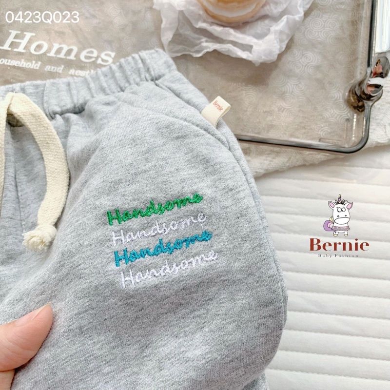Quần dài bé trai da cá thêu Handsome Bernie - Quần thu đông thể thao bé trai cho bé từ 9-23kg- 0423Q023