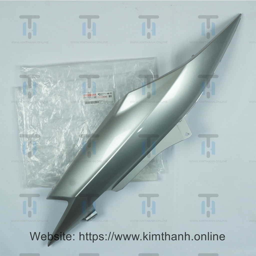Ốp sườn L  Ultimo Yamaha VN _ 4P8F1711