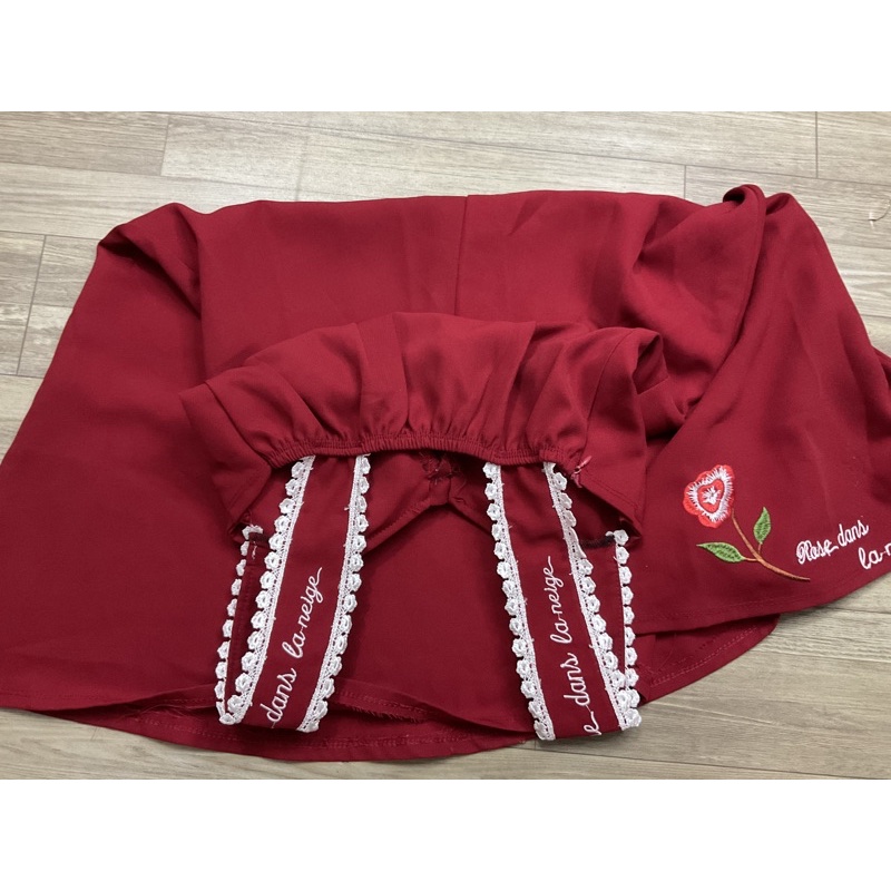 Đầm body tk, đầm kiểu s m nhỏ