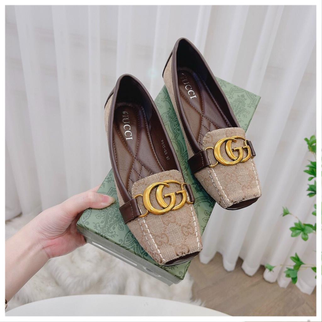 Giày bệt G.C khuy vàng sang chảnh. lót siêu êm. đế siêu chống trượt. full box túi. .