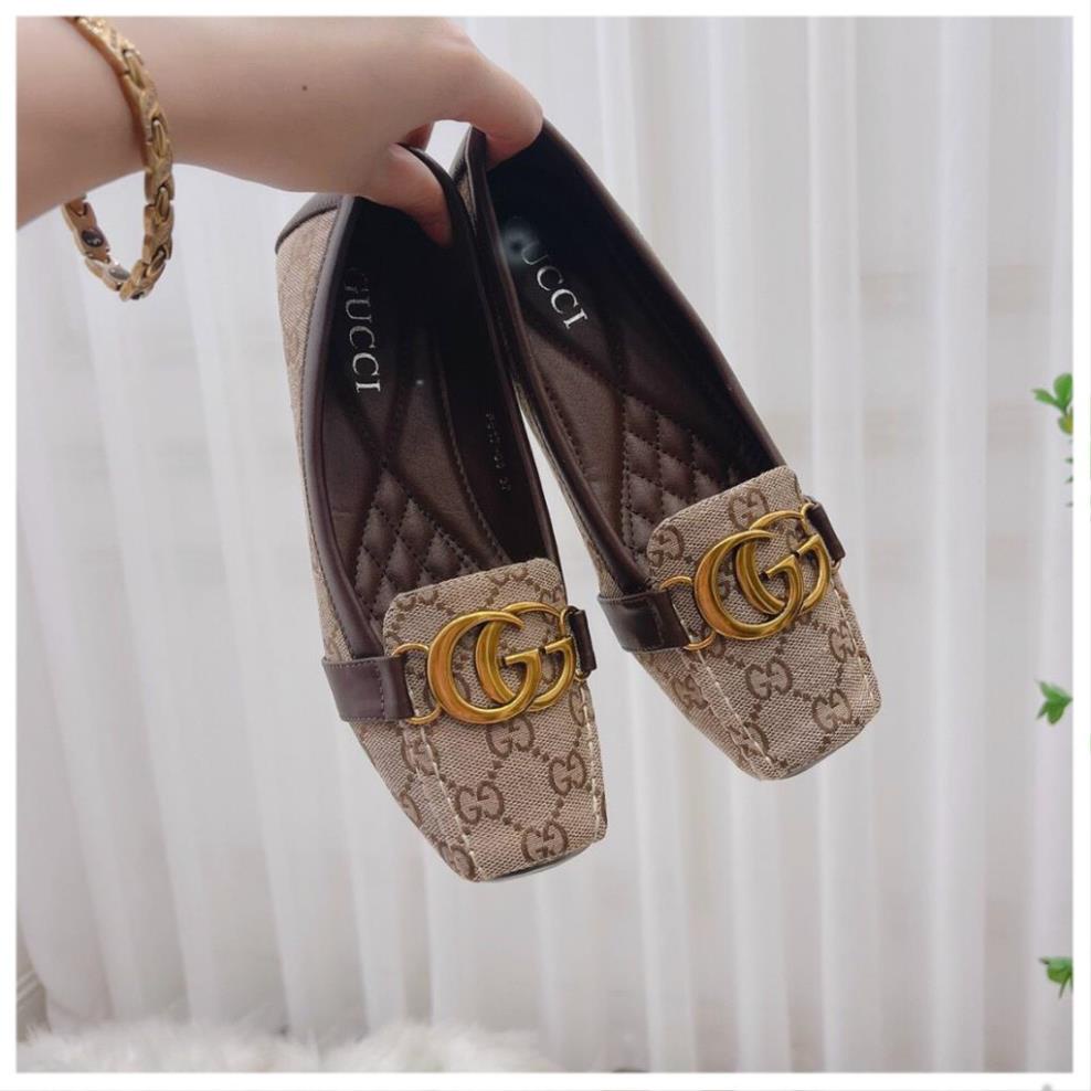 Giày bệt G.C khuy vàng sang chảnh. lót siêu êm. đế siêu chống trượt. full box túi. .