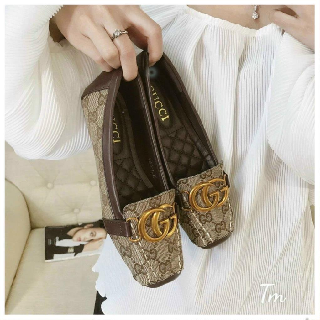 Giày bệt G.C khuy vàng sang chảnh. lót siêu êm. đế siêu chống trượt. full box túi. .