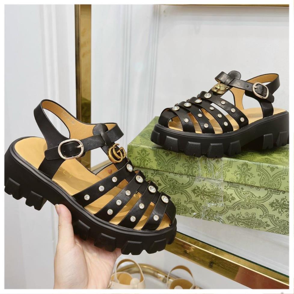 Sandal nữ dáng rọ đính đá nâng đế 6cm,siêu nhẹ. mix đồ auto chất. hàng loiaj 1 full box .